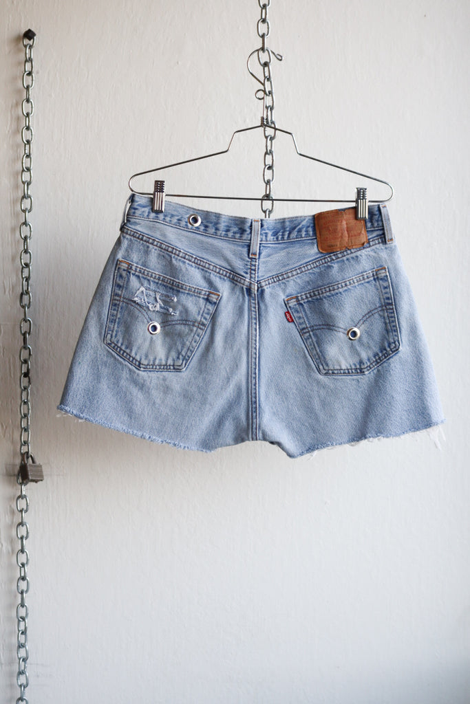 Vintage Levi 501 Shorts 33"
