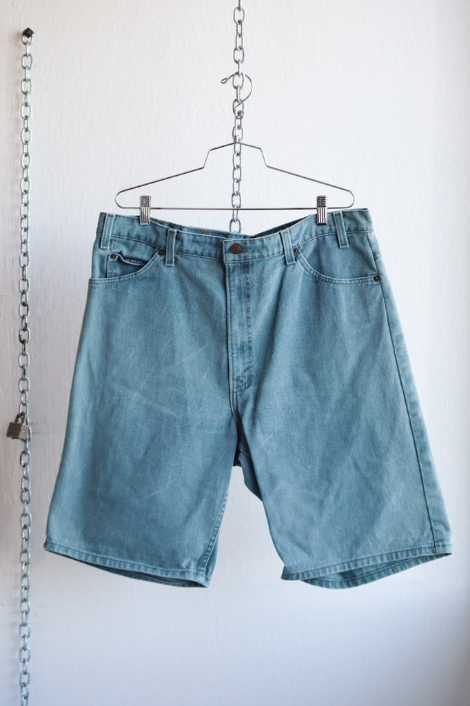 Vintage Levi Shorts 36"