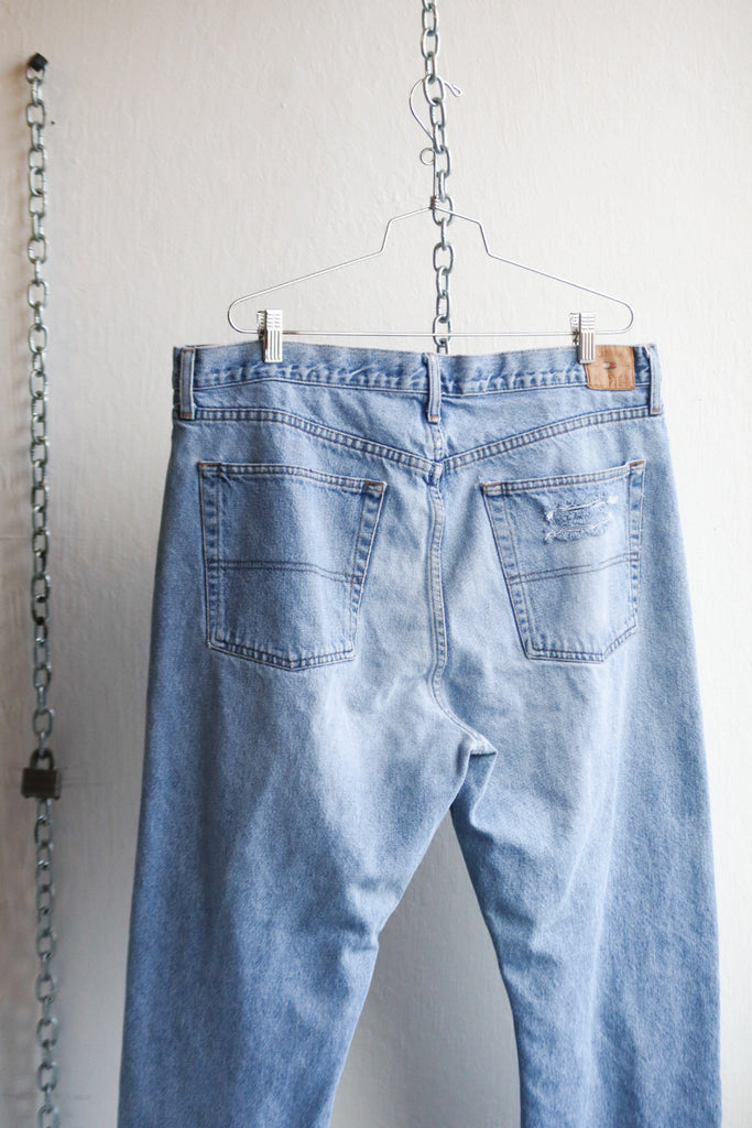 Vintage Tommy Jeans 38"