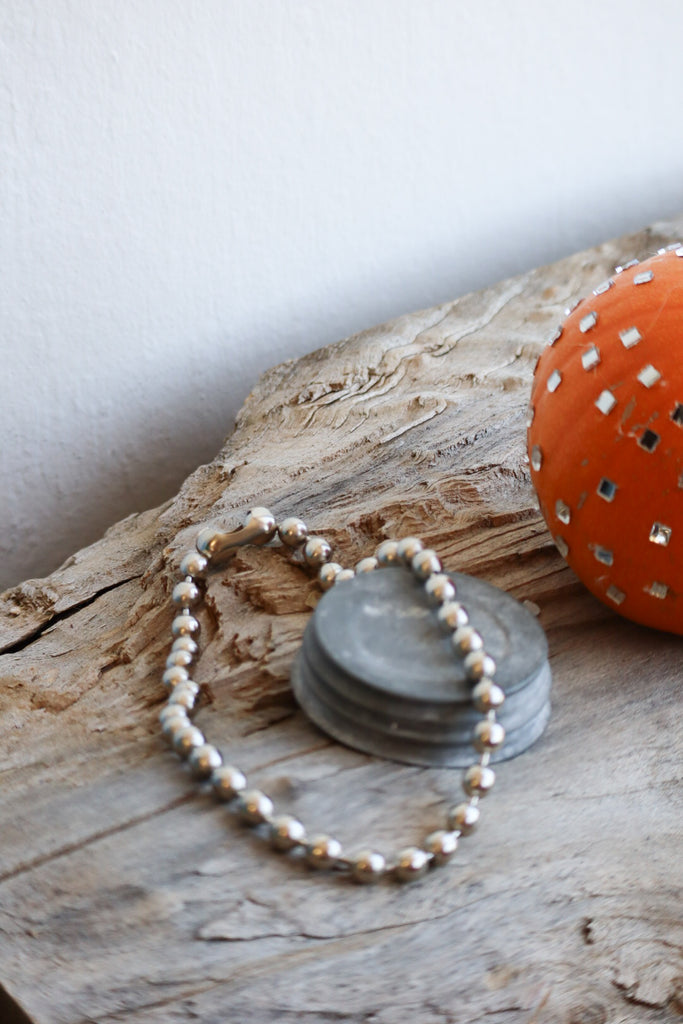 The Underground Necklace
