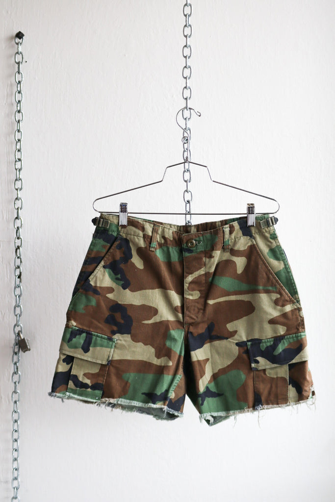 Vintage Army Camo Shorts 30"